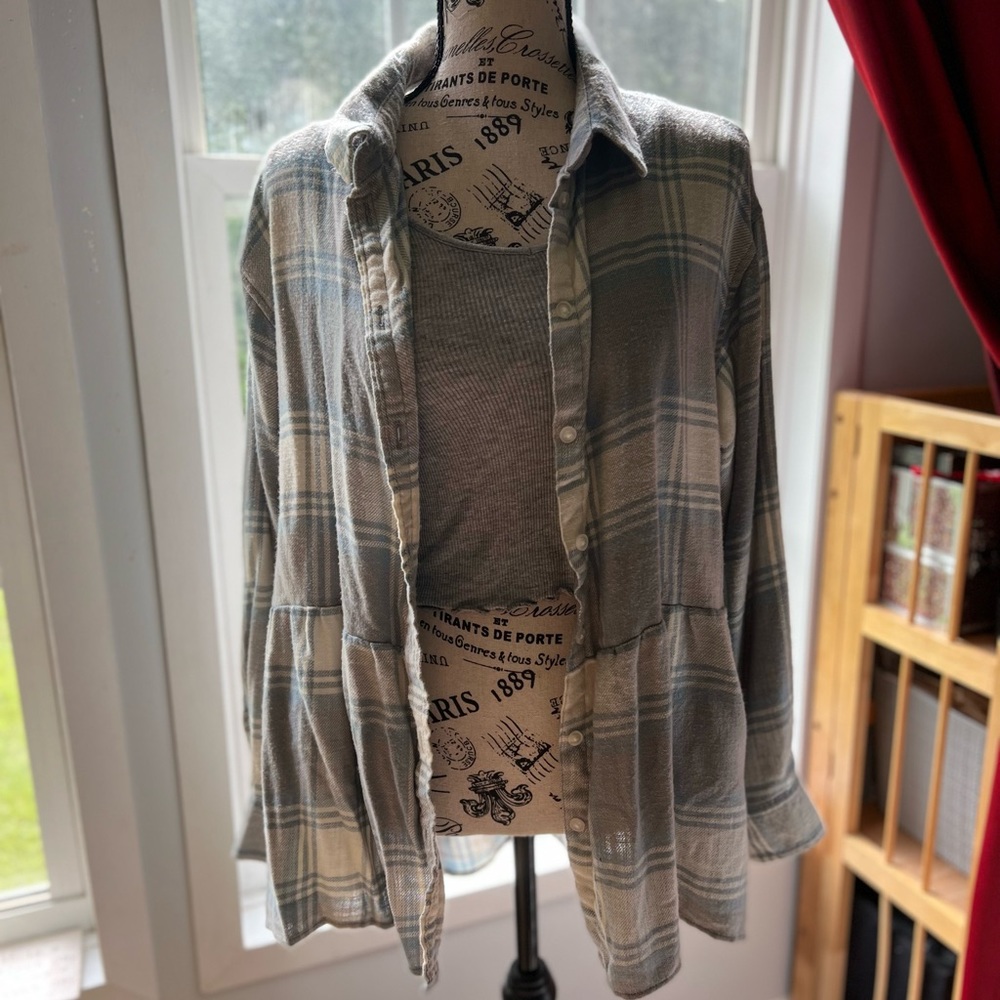 •AE flannel